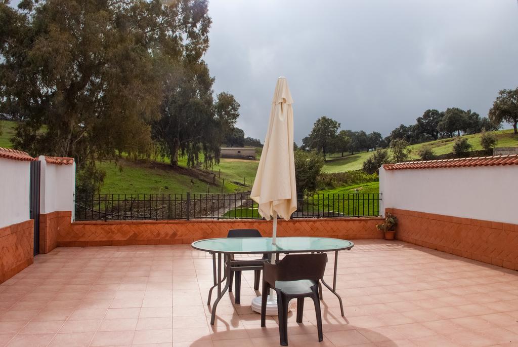 Apartamentos La Venta Del Charco Cardeña Δωμάτιο φωτογραφία