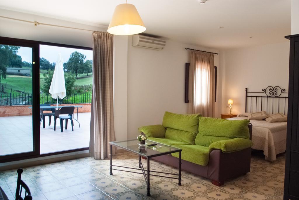 Apartamentos La Venta Del Charco Cardeña Δωμάτιο φωτογραφία