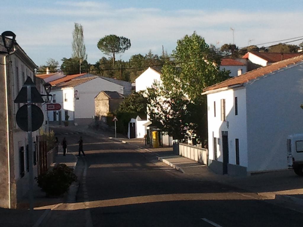 Apartamentos La Venta Del Charco Cardeña Εξωτερικό φωτογραφία