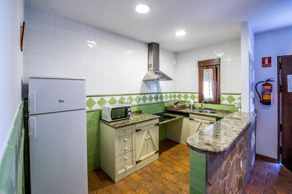 Apartamentos La Venta Del Charco Cardeña Δωμάτιο φωτογραφία